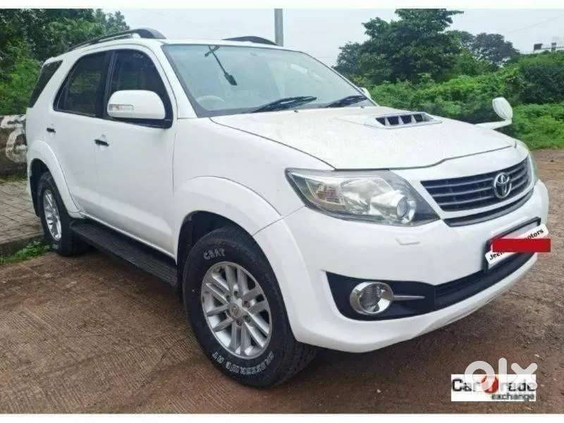 Toyota Fortuner 3.0 4x4 Manual, 2013, Diesel
