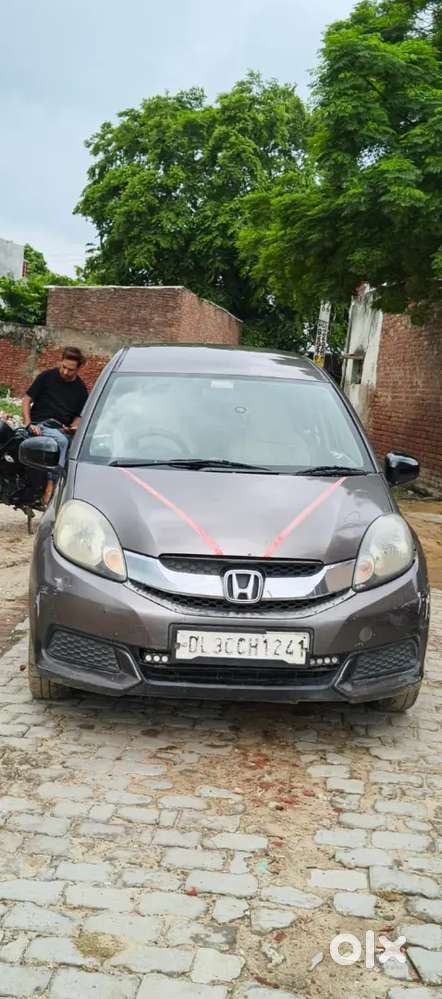Honda Mobilio Petrol 2015 Variant