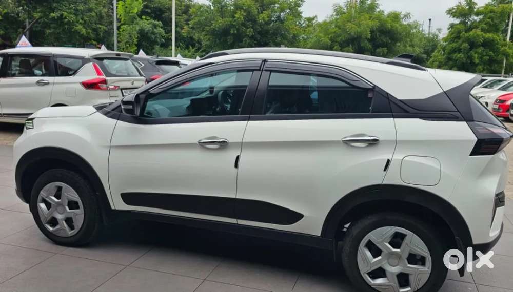 Tata Nexon, 2025, Cng & Hybrids