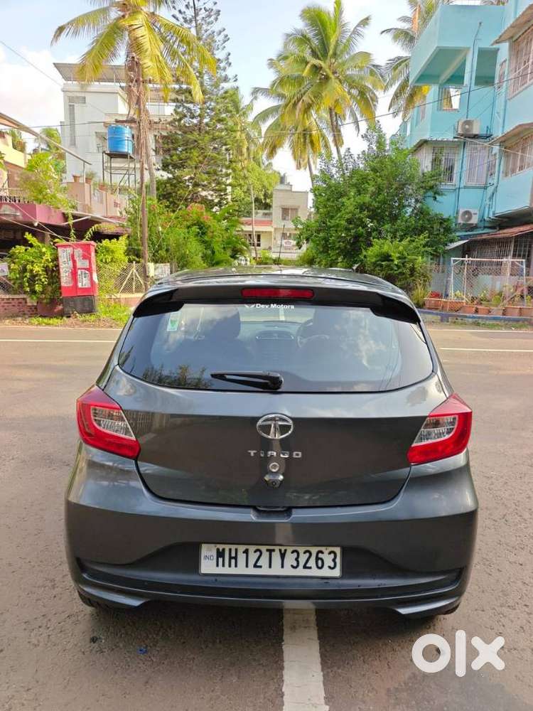 Tata Tiago 1.2 Revotron Xza, 2022, Petrol