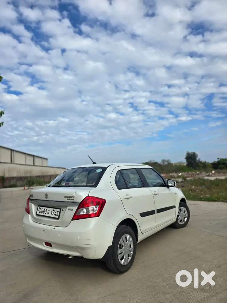 Maruti Suzuki Swift Dzire 2012 Cng & Hybrids Well Maintained