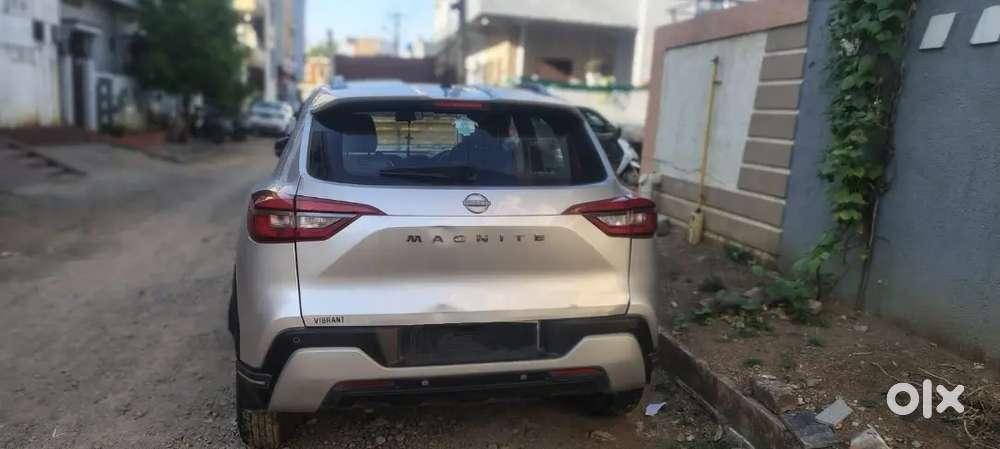 Nissan Magnet