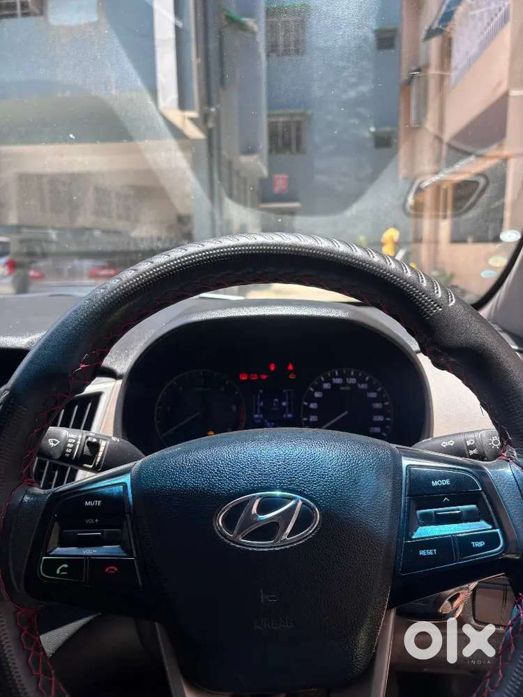 Hyundai Creta 2017 Anniversary Edition (price Is Slightly Negotiable)