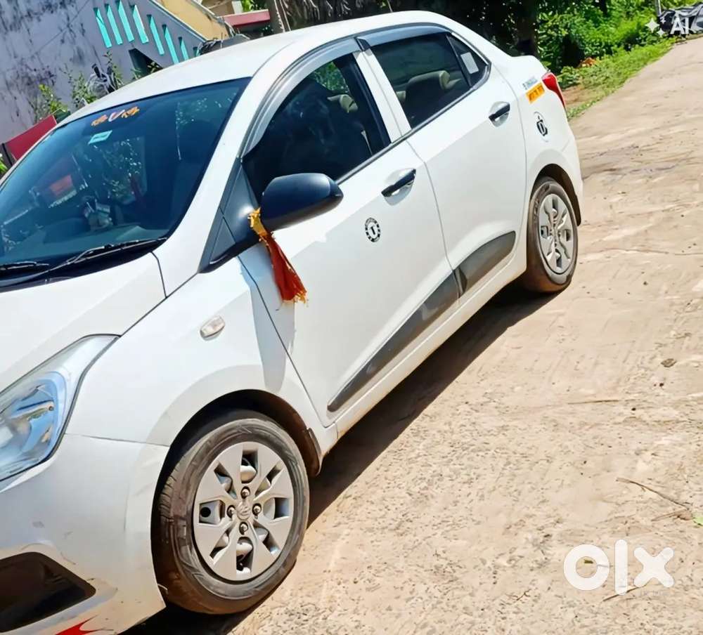 Hyundai Xcent Diesel Base 2016