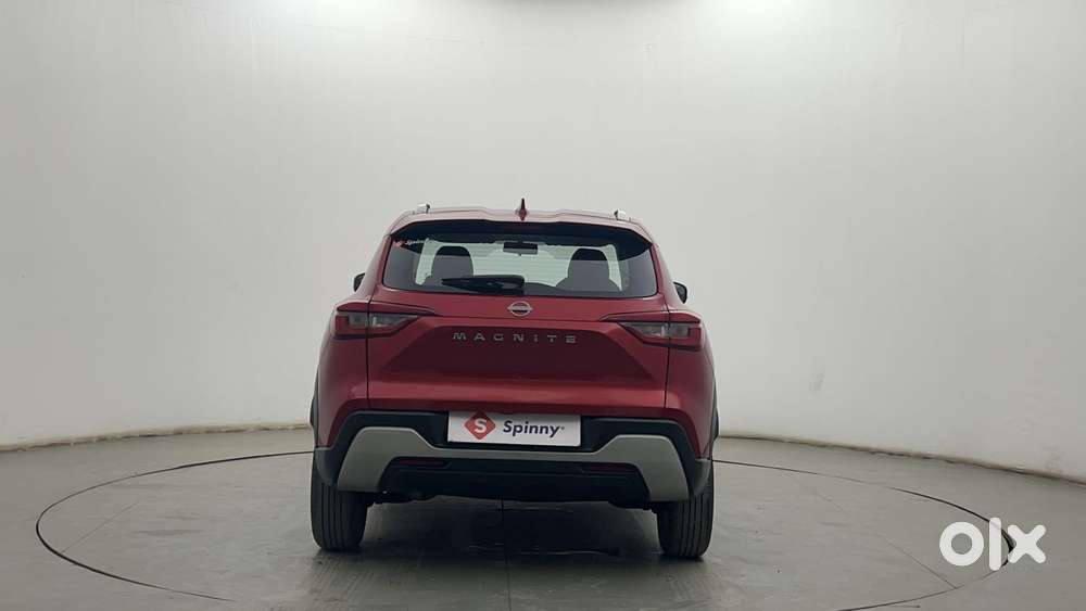 Nissan Magnite 1.0 Xv Premium, 2023, Petrol