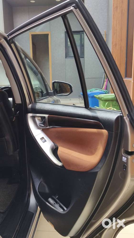 Toyota Innova Crysta 2019 Diesel Well Maintained