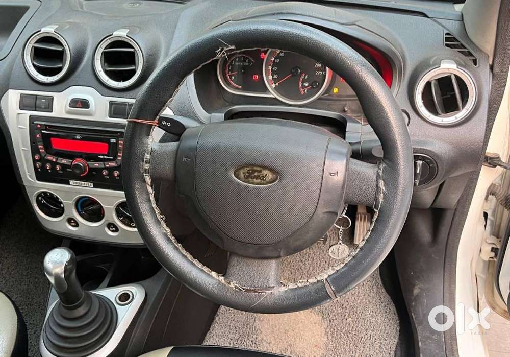 Ford Figo 1.2 Duratec Petrol Zxi, 2011, Petrol