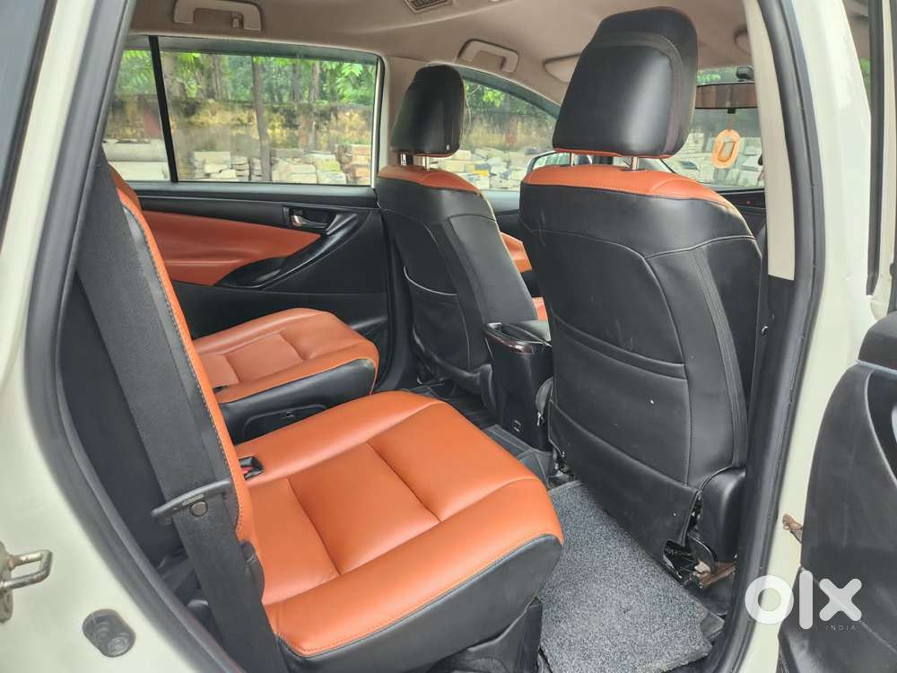 Toyota Innova Crysta 2.4 G Mt 7 Str, 2020, Diesel