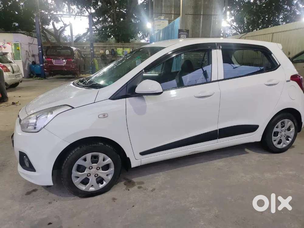 Hyundai Grand I10 Sportz 2015 Model