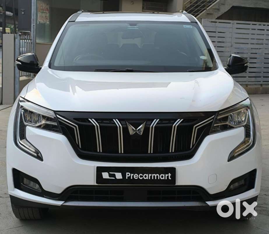 Mahindra Xuv700 2.0 Ax 5 Petrol Mt 7 Str, 2023, Petrol