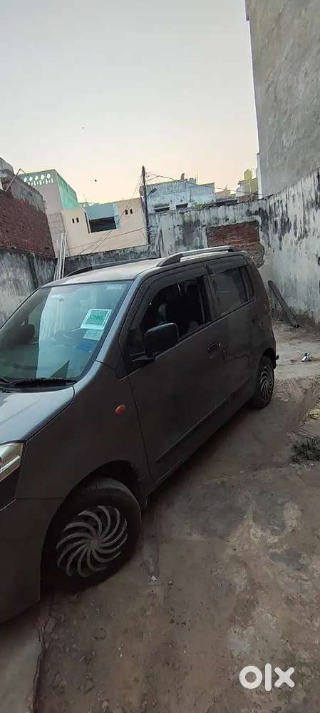Wagonr Cng Top Notch Car With Music System Also Have All Tyre New
