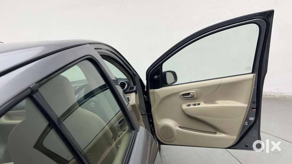 Maruti Suzuki A-star 1.0 Zxi, 2013, Petrol