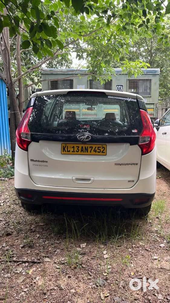 Mahindra Marazzo 2018 550000