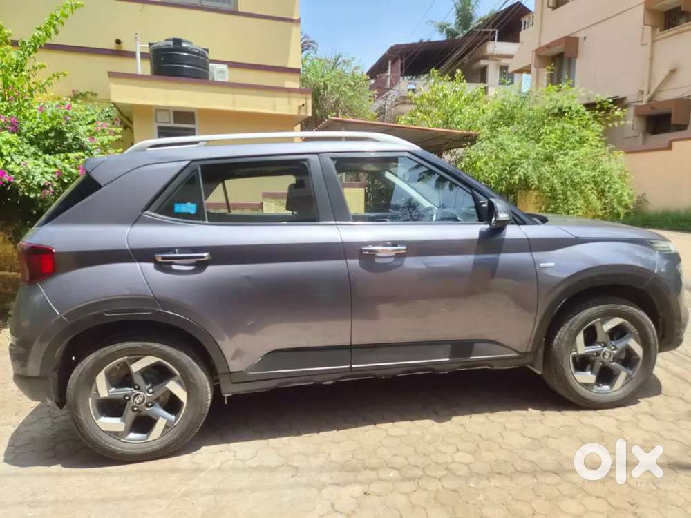 Hyundai Venue 2020 Petrol 49000 Km Driven