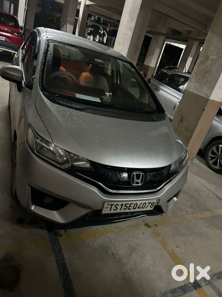 Honda Jazz 2017 Diesel 115000 Km Driven With 25-29 Kmpl Mileage