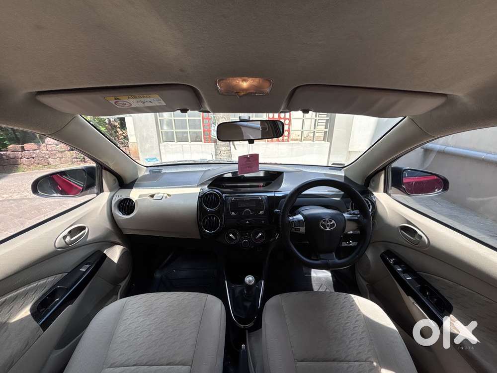 Toyota Etios Liva Vxd Dual Tone, 2018, Diesel
