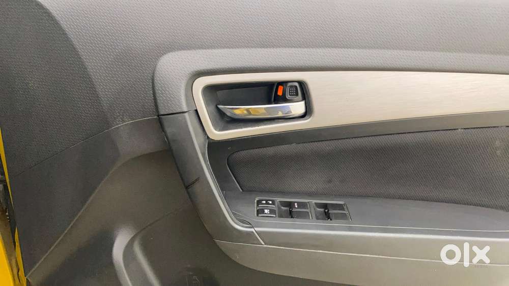 Maruti Suzuki Vitara Brezza Zdi Plus, 2016, Diesel