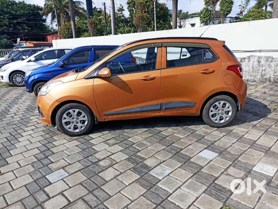 Hyundai Grand I10 2013-2016 Sportz, 2015, Petrol