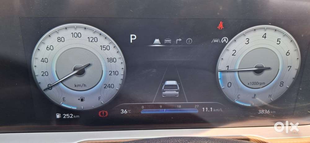 Hyundai Alcazar Signature (o) 6 Str 1.5 Petrol Dct, 2025, Petrol