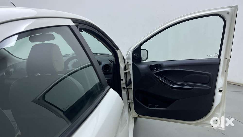 Ford Figo Titanium, 2021, Petrol