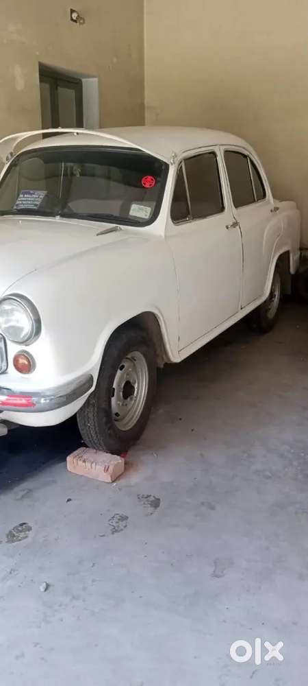 Ambassador Ambassador 1998 Diesel 50000 Km Driven