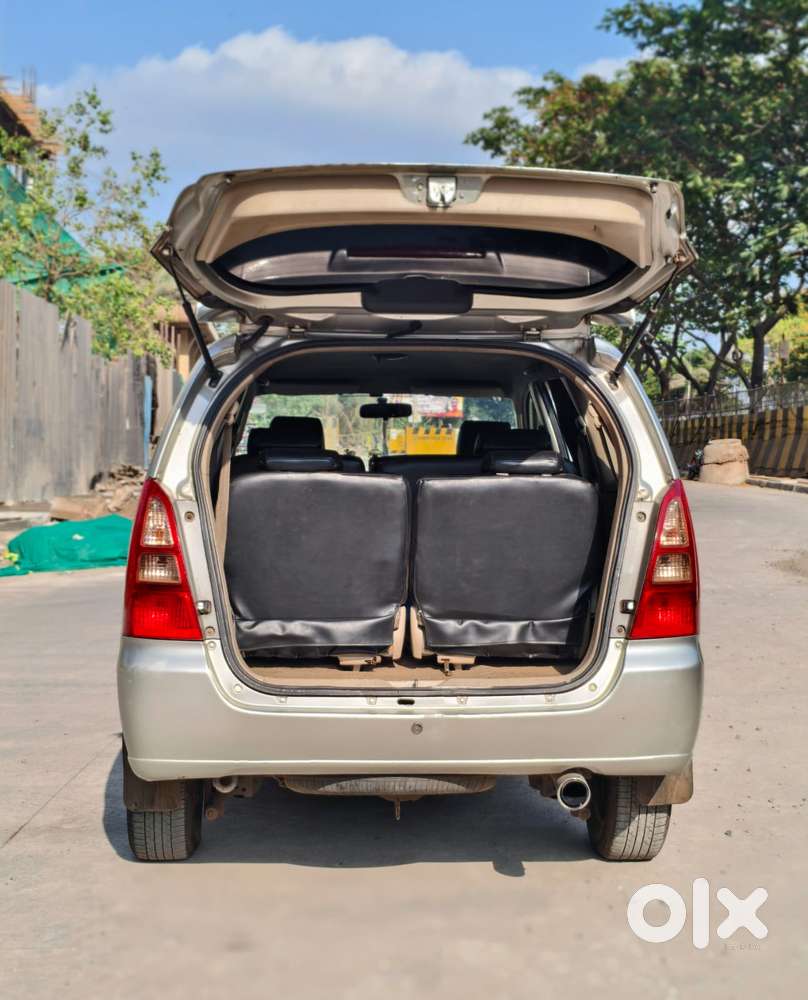 Toyota Innova 2004-2011 2.5 G4 Diesel 8-seater, 2006, Diesel