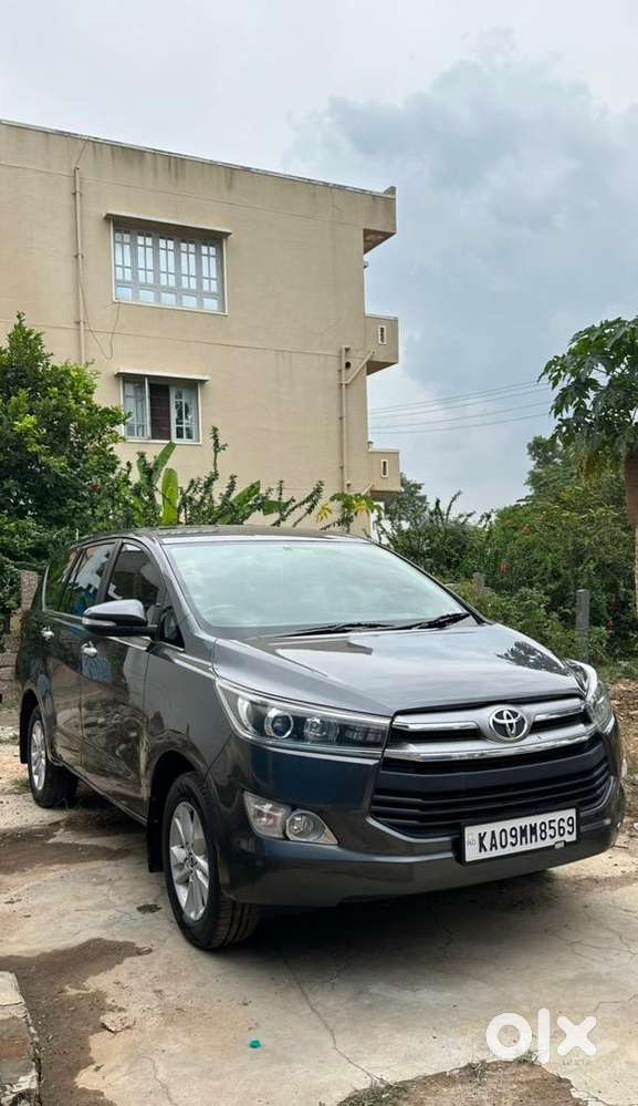 Innova Crysta 2.4  V