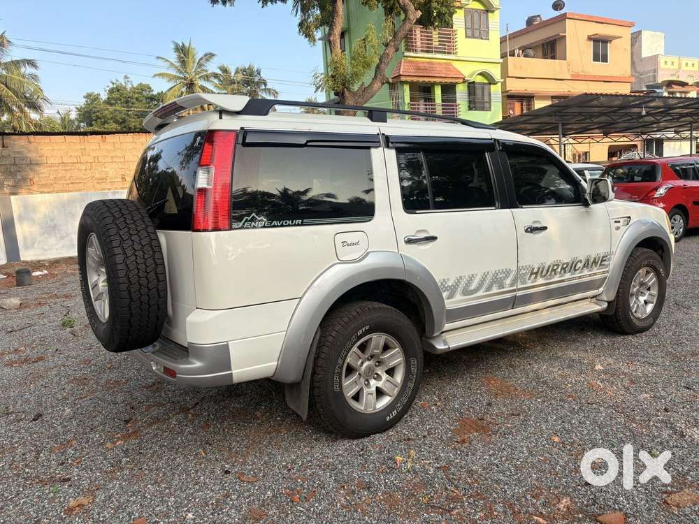 Ford Endeavour 2.2 Trend Mt 4x2, 2009, Diesel