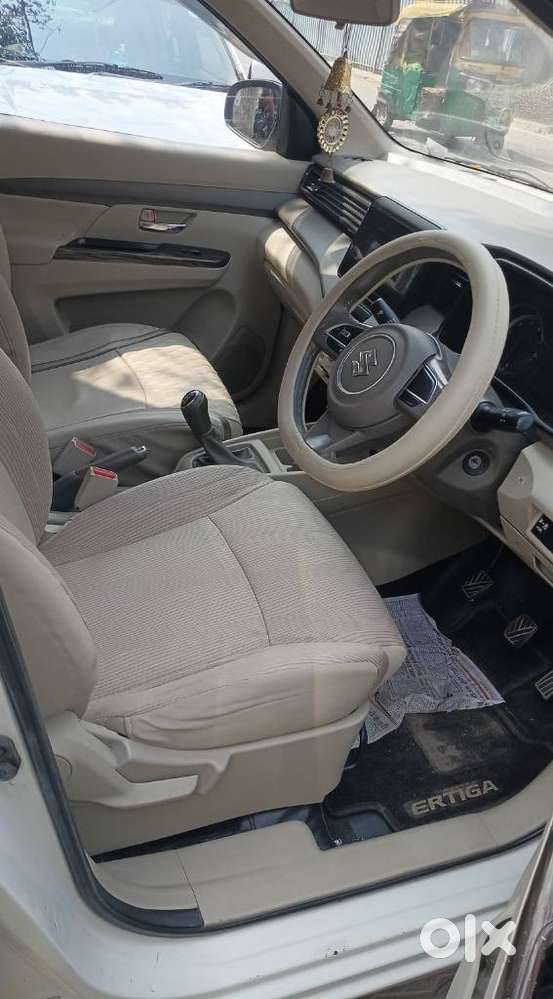 Maruti Suzuki Ertiga 2022-2023 Vxi Cng, 2021, Petrol