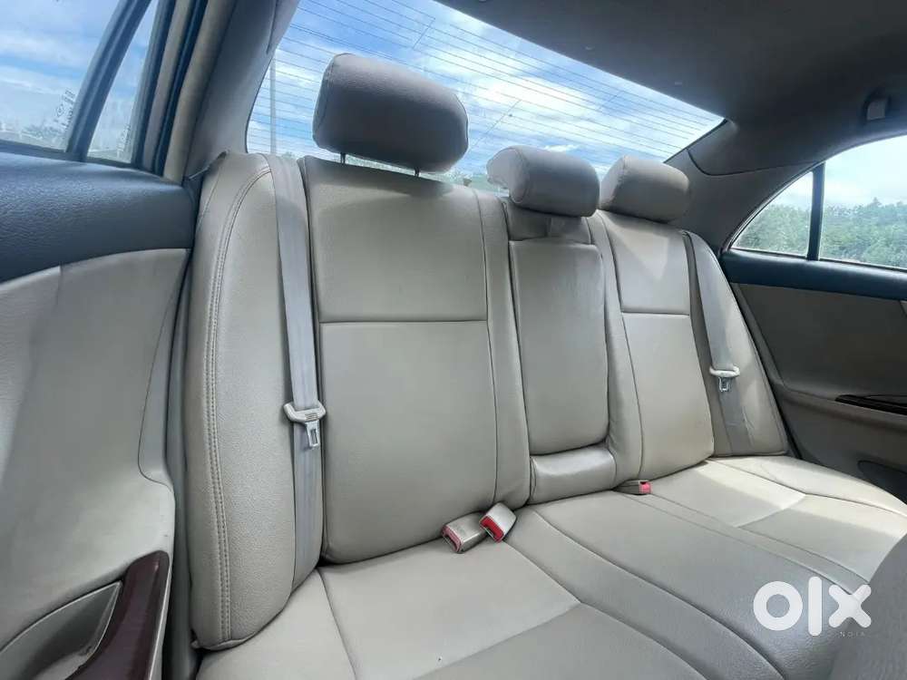 Toyota Corolla Altis D-4d 2011 Diesel Manual