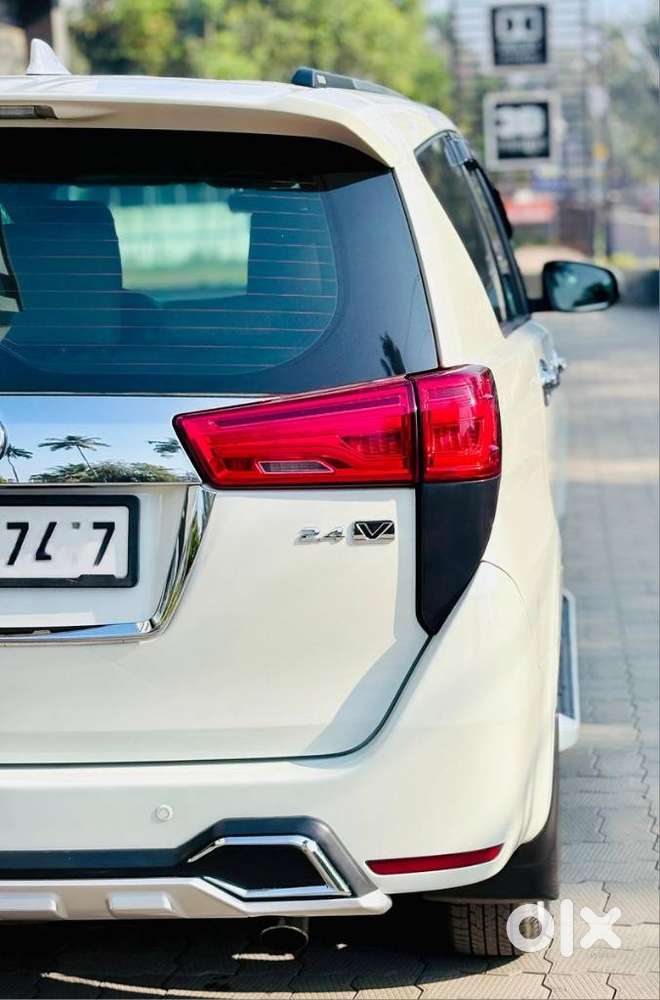 Toyota Innova Crysta 2.7 Vx Mt, 2017, Diesel