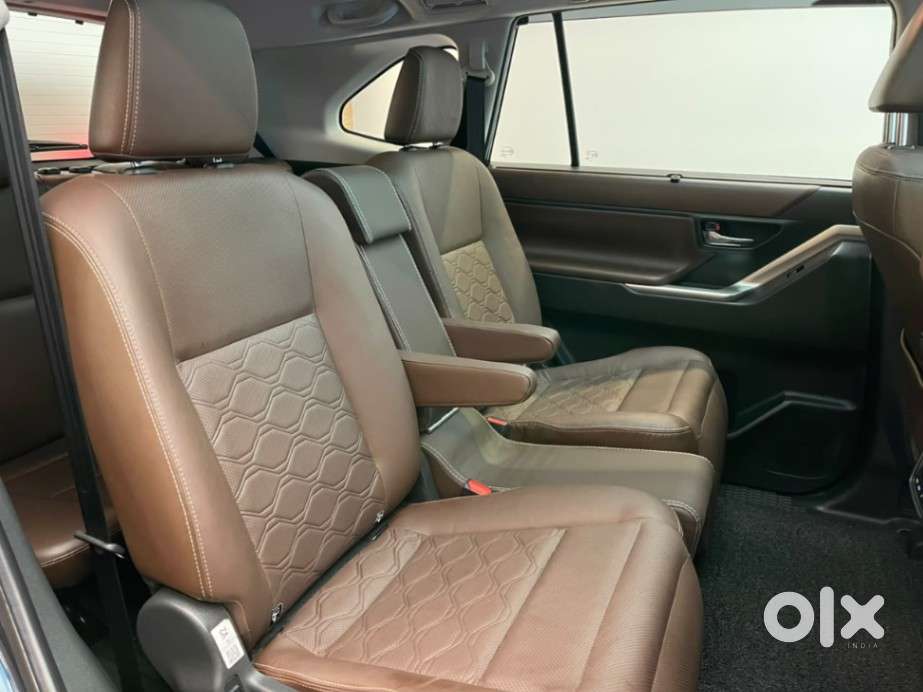 Toyota Innova Hycross 2.0 Zx (o) Hybrid 7 Str, 2024, Cng & Hybrids