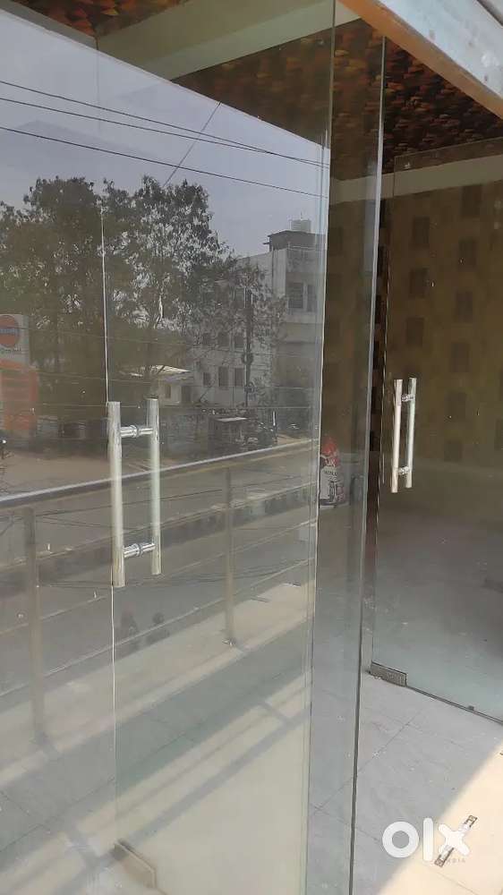 800sq.ft commercial space available for rent on 1st floor at Koni Road