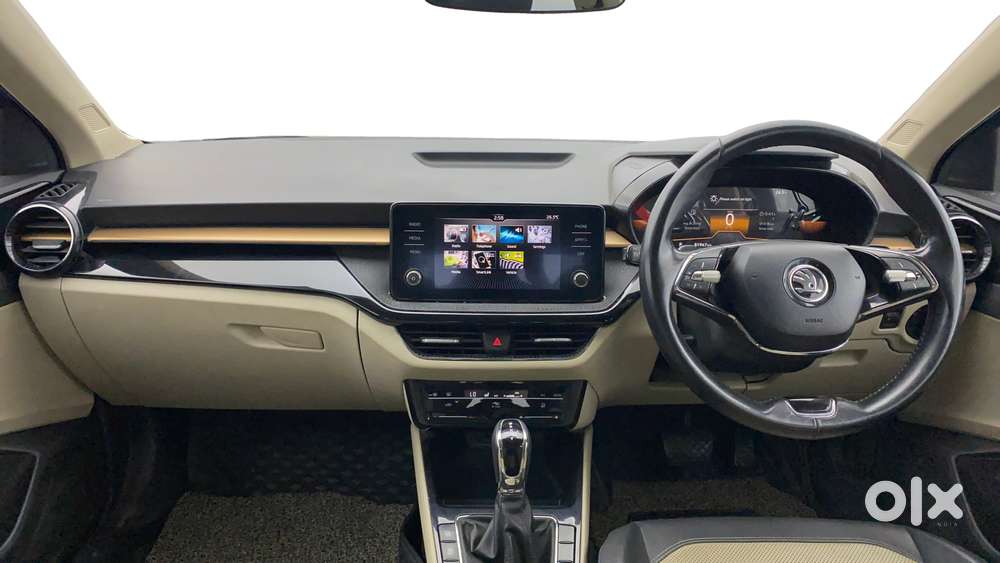 Skoda Slavia 1.0 Tsi Style At, 2022, Petrol