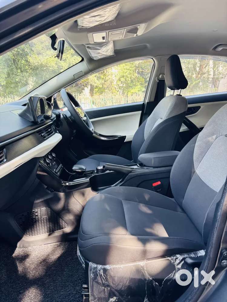 Tata Nexon, 2025, Petrol