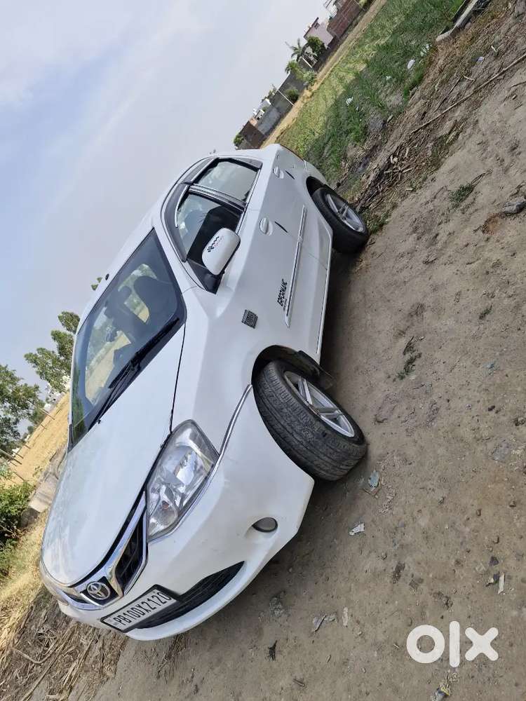 Toyota Etios 2012