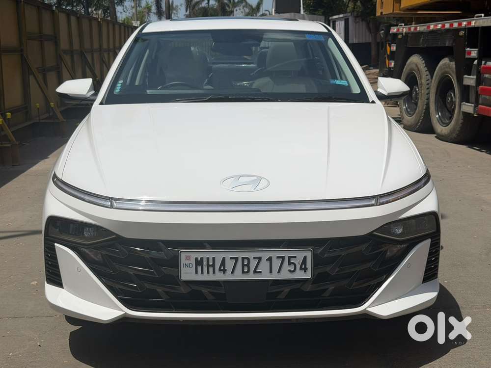 Hyundai Verna 1.5 Sx (o) Vtvt Ivt, 2025, Petrol