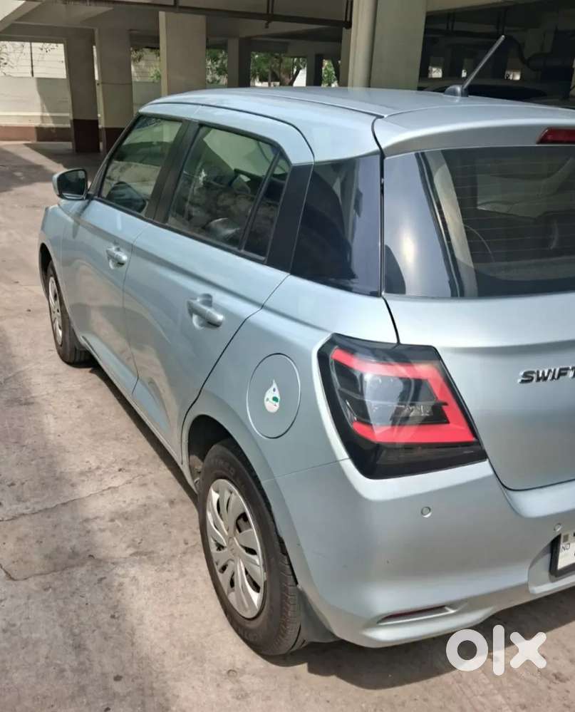 Maruti Suzuki Swift Vxi, 2025, Petrol