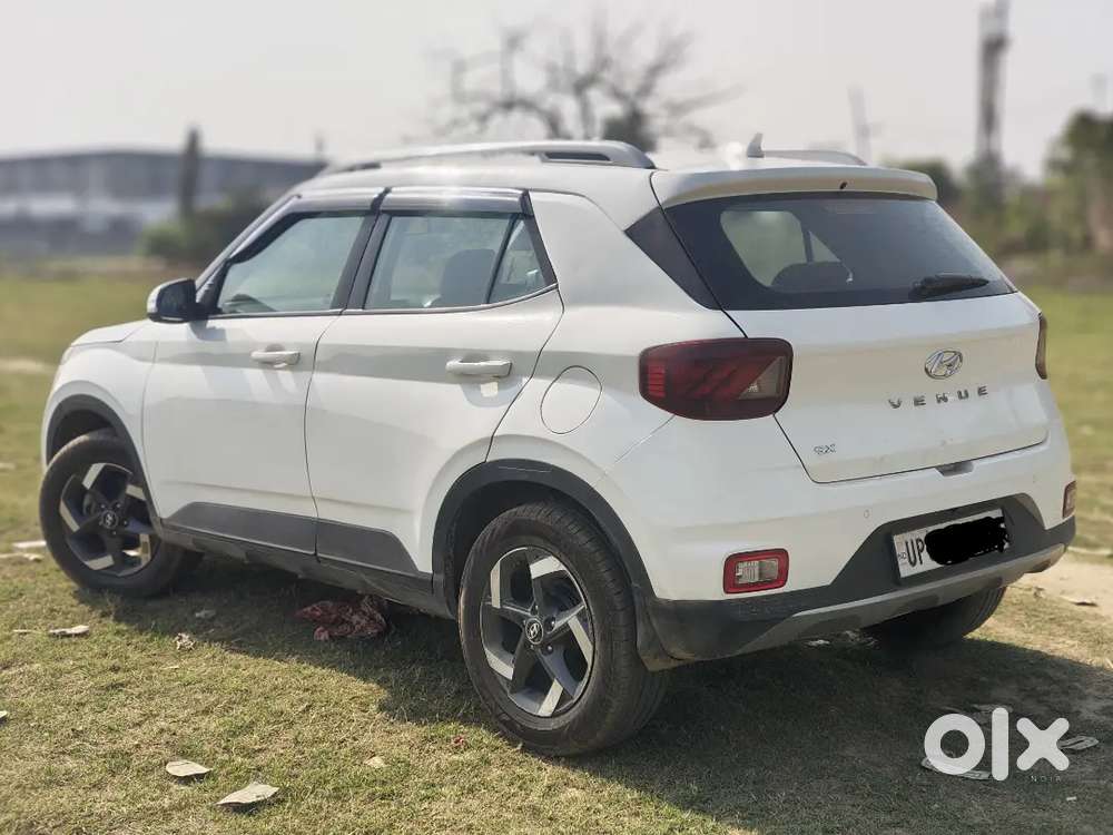 Hyundai Venue 2020 Diesel 65000 Km Driven