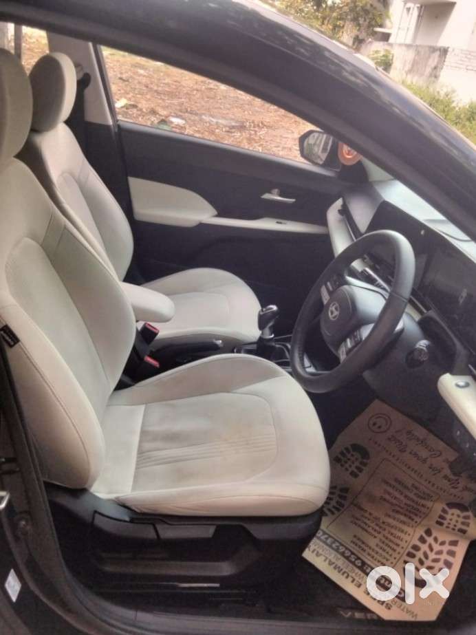 Hyundai Verna 1.5 Sx Petrol Mt, 2023, Petrol