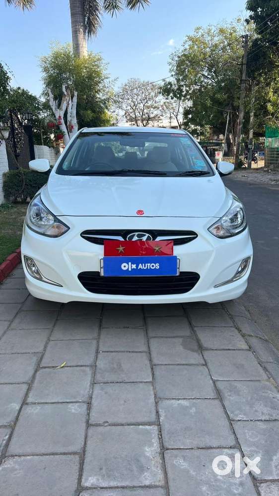Hyundai Fluidic Verna 1.6 Vtvt Sx, 2012, Petrol