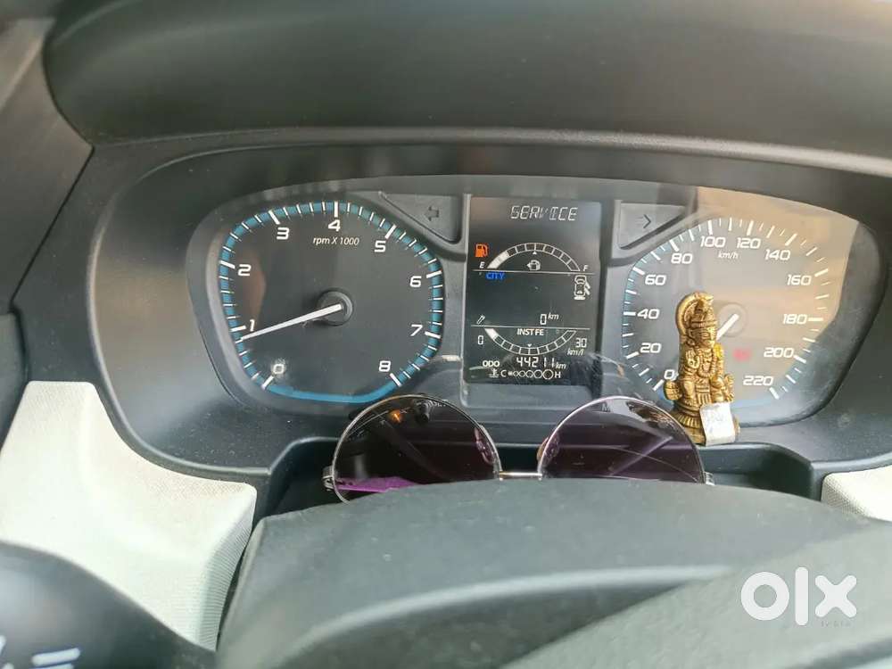 Tata Punch Accomplish Single Owner Dec 2022 Model Petrol