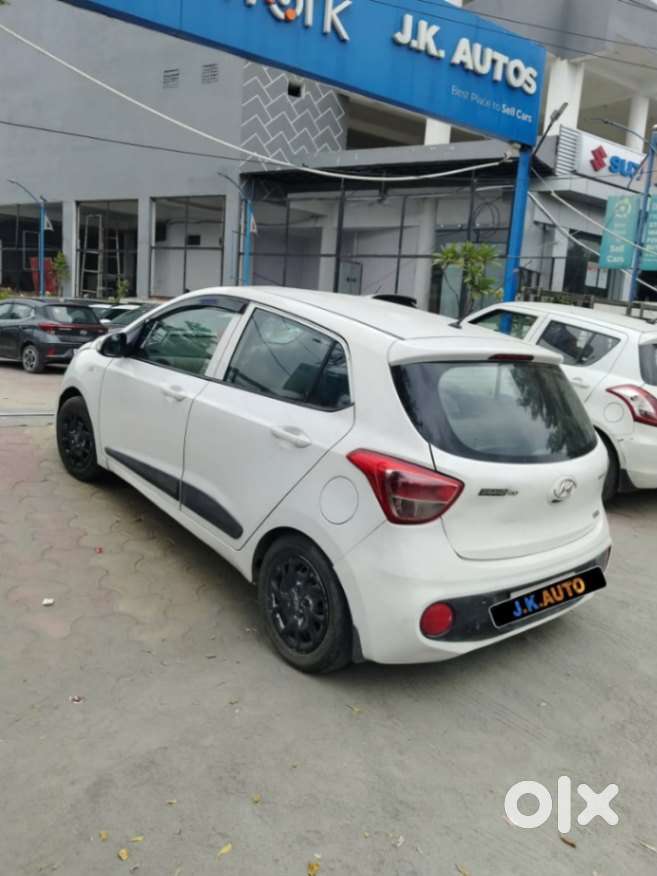 Hyundai I10 Sportz Option, 2018, Petrol