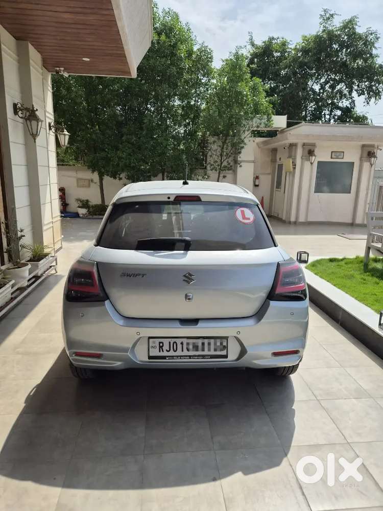 Maruti Suzuki Swift Zxi Plus - Top Model (december 2025)