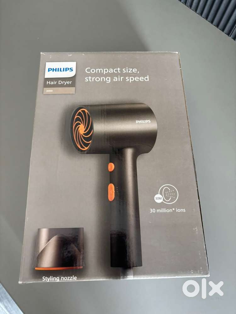 Phillips hair dryer with salon design