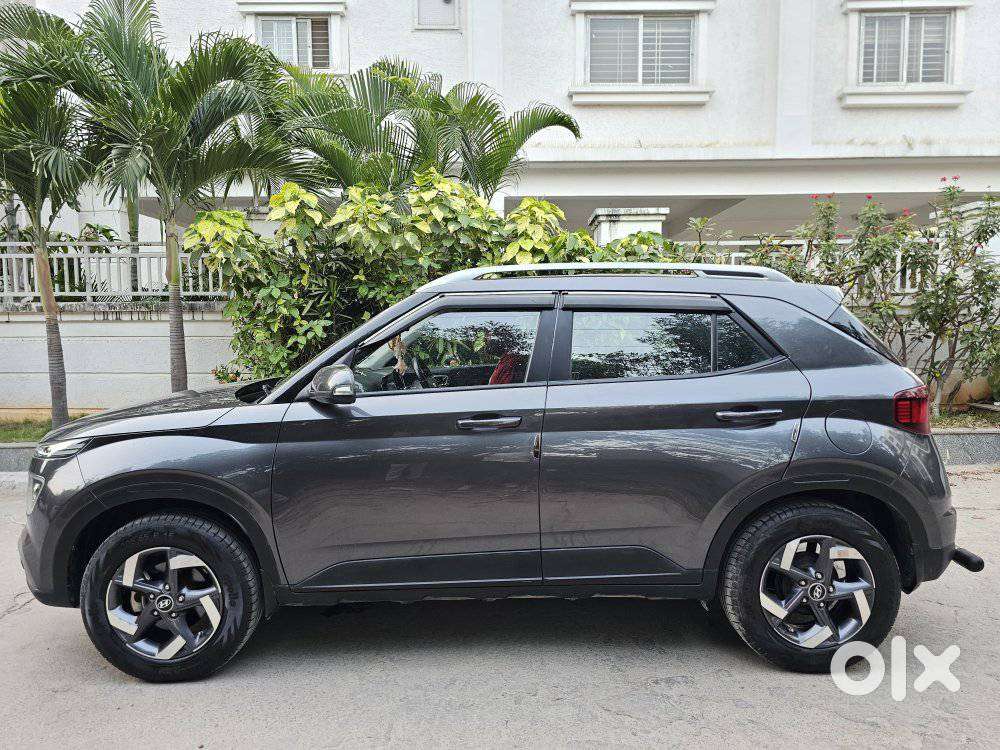 Hyundai Venue 1.2 S Plus, 2022, Petrol
