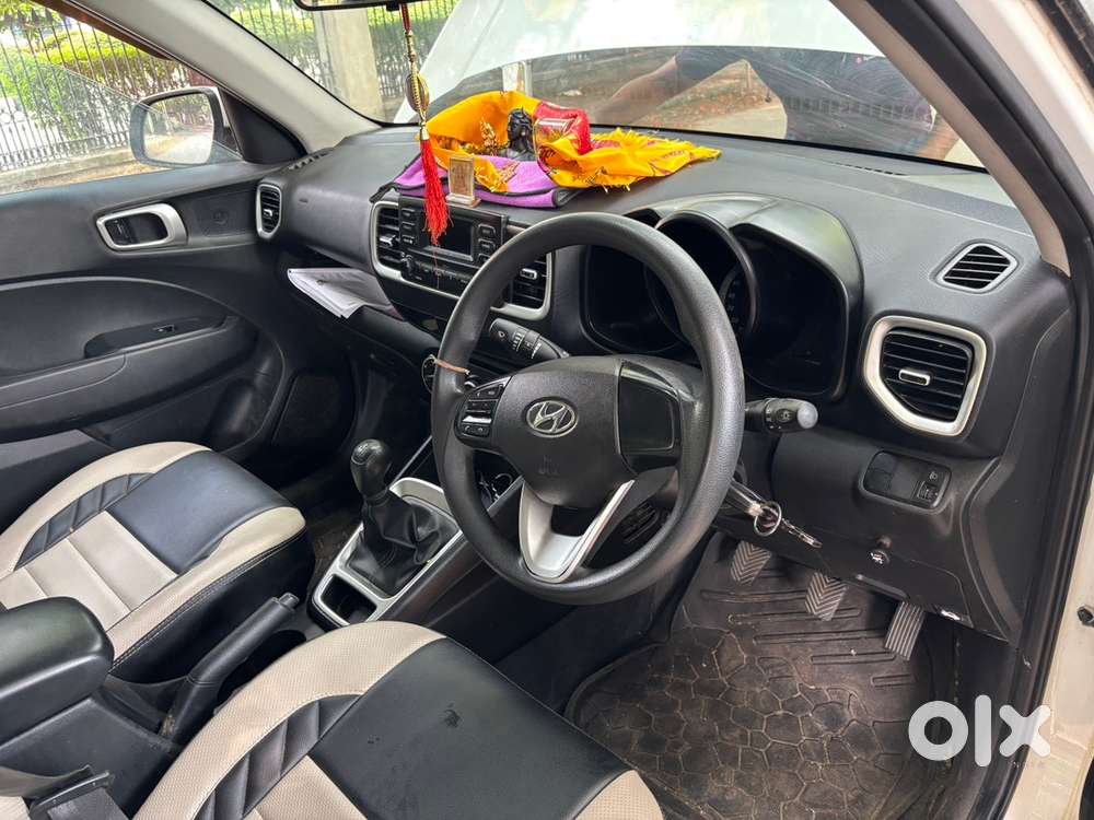 Hyundai Venue Petrol Good Condition