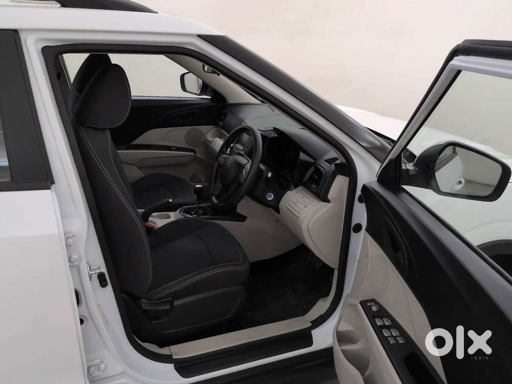 Mahindra Xuv300 1.2 W6 Amt Petrol, 2024, Petrol