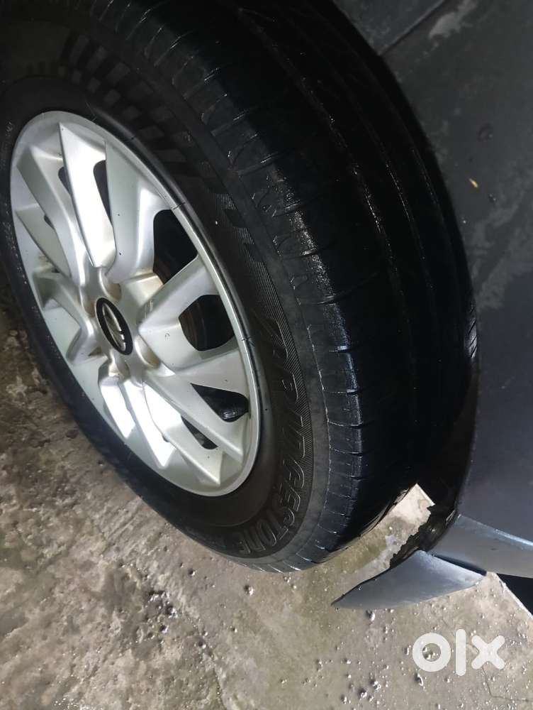 Mahindra Kuv 100 K8 5str, 2016, Petrol