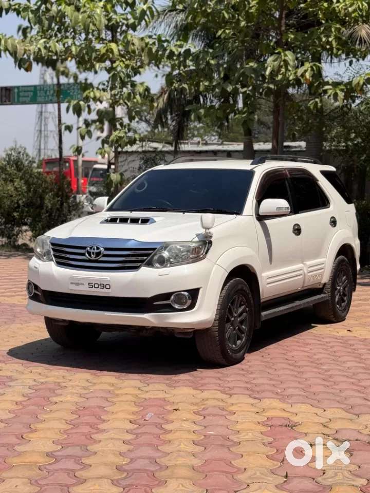Toyota Fortuner, 2015, Diesel